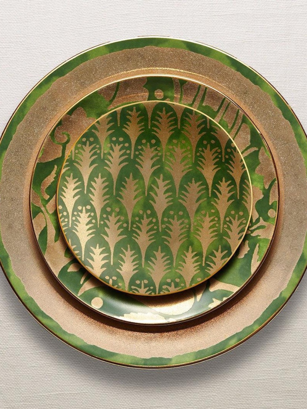 L'Objet pour Fortuny Set of 4 Round Ceramic Plates White Gold Rim Multicolor